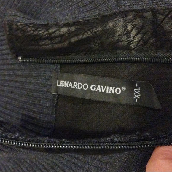 Leonardo Gavino zip front sweater. - Picture 2 of 11